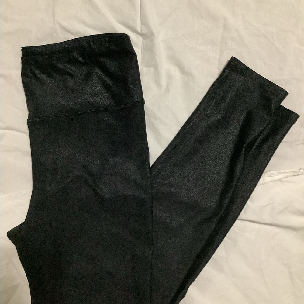 Pink Lily Classic Faux Black Leggings Large